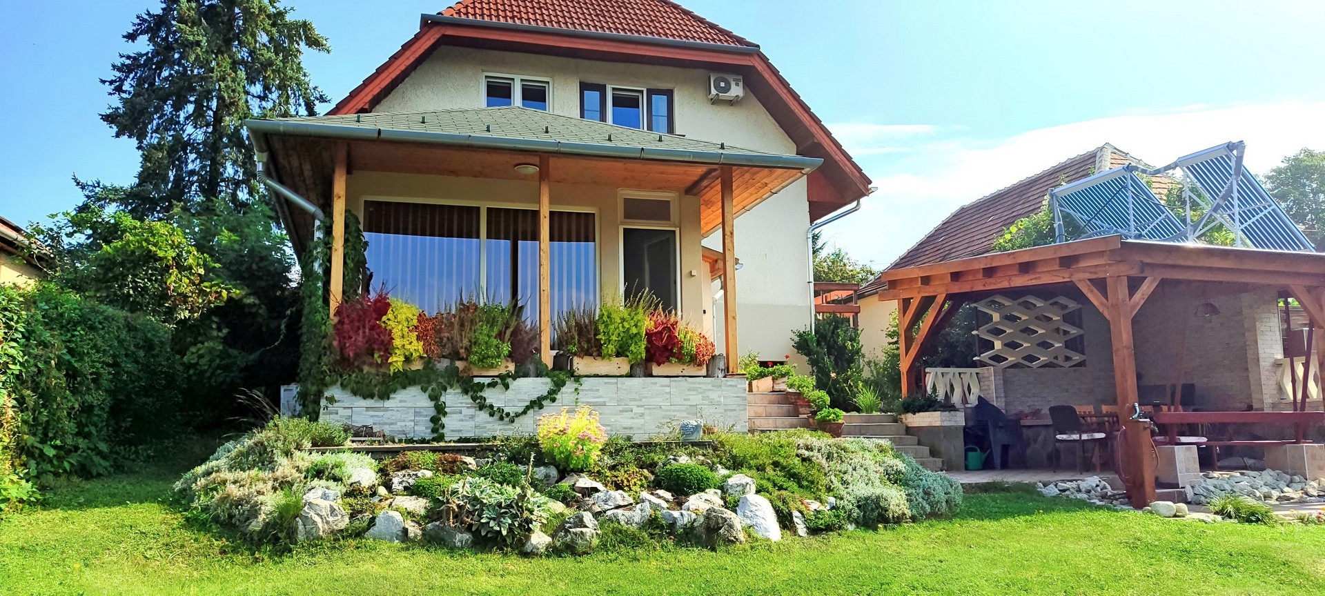 Ez itt a kerti apartman