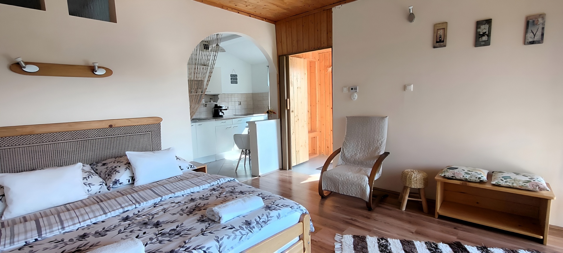 Forduljunk egy picit hátra